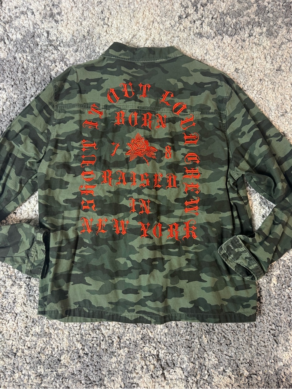 Divided by H&M, Camo Print Long Sleeve Button Down Shirt Jacket with Embroidery - Picture 5 of 7
